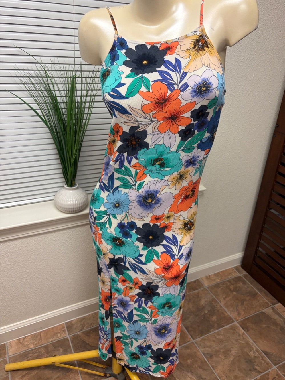 O’Neil Floral Spaghetti-Strap Maxi Dress